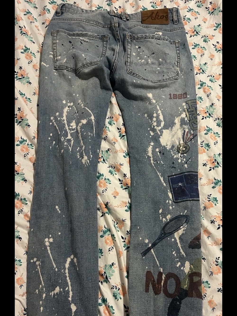 Akoo No Rivals Rare Grunge Art Mens Jeans Distressed Spray Painted Art Size 32